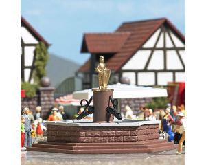 M-WELT: MARKTBRUNNEN H0 7728