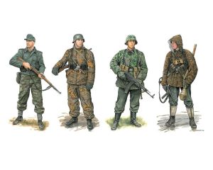 1/35 GERMAN WAFFEN GRENADIERS 1944-45 6704