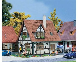 1/87 EENGEZINSWONING 130257
