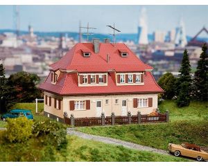 1/87 2-ONDER-1 KAP WONINGEN 130464
