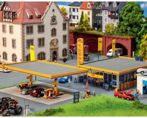 1/87 TANKSTATION 130589