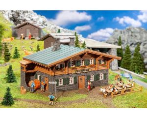 1/87 BERGHUT STAUFNERHAUS 130635
