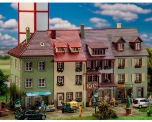 1/87 3 KLEINE STADSHUIZEN 130708