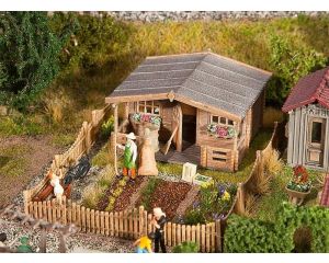 1/87 VOLKSTUIN MET GROOT TUINHUISJE 180493
