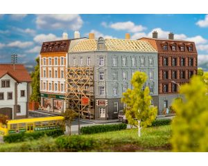 1/160 HERENHUIS IN AANBOUW (03/25)* 232166