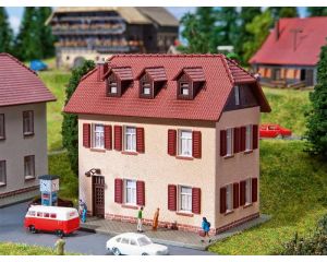 1/160 TWEE ETAGES TELLEND HUIS ** 232328