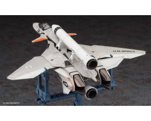 1/72 VF-11B THUNDERBOLT W/ROCKET BOOSTER MACROSS (08/25) * 665891