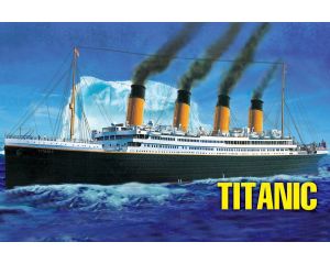 1/550 R.M.S. TITANIC 81305