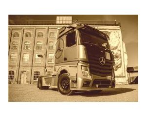 1/24 MB ACTROS MP4 BIG SPACE GRAND PRIX EDITION (01/25) * 3968S