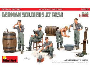 1/35 GERMAN SOLDIERS AT REST. SPECIAL EDITION 35378