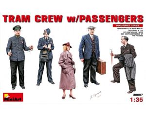 1/35 TRAM CREW WITH PASSENGERS 38007