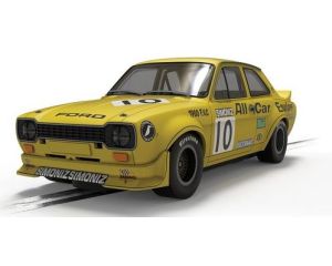 1/32 FORD ESCORT MK1 ALL CAR EQUIPE WHITING (09/25) * C4590