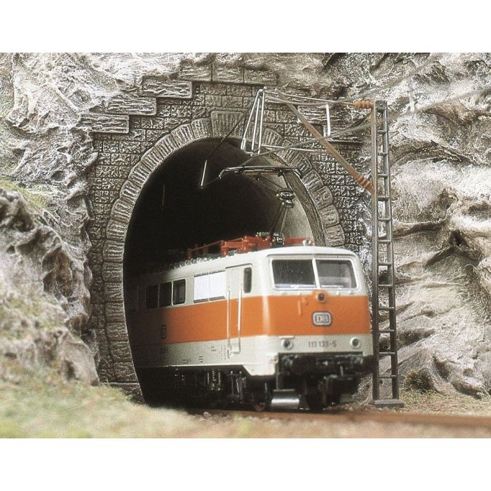 2 E-LOK-PORTALE H0 7024