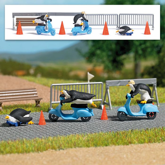 A-SET: PINGUINE ROLLERFAHRT H0 7925