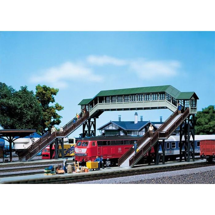1/87 OVERDEKTE VOETGANGERSBRUG (?/25)* 120198