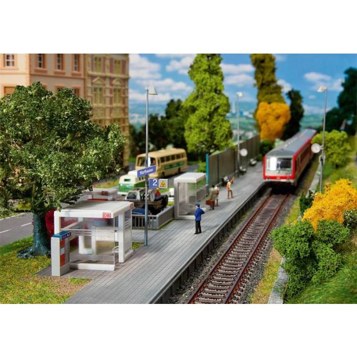 1/87 MODERN WACHTHUISJE MET ACCESSOIRES 120240