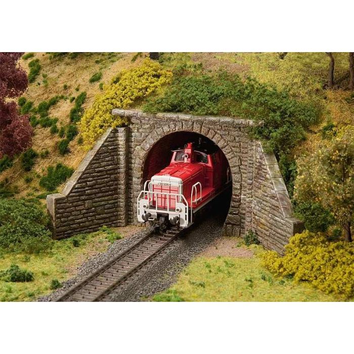 1/87 TUNNELINGANG 120558