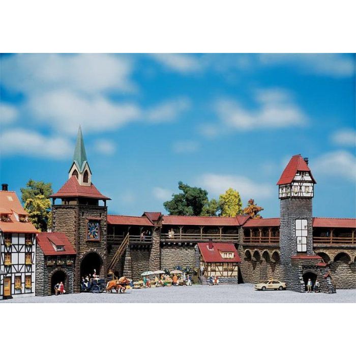 1/87 SET MUREN VOOR OUDE STAD 130401
