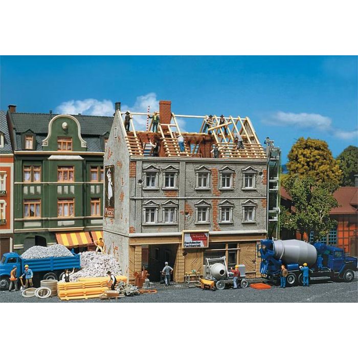 1/87 GERENOVEERD STADHUIS 130456