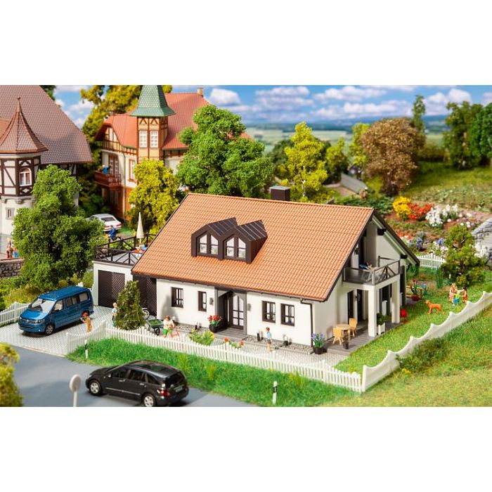 1/87 HUIS 1985 130641