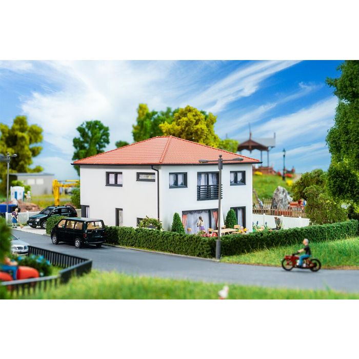 1/87 WEBERHAUS MODERNLIFE (06/25)* 130648