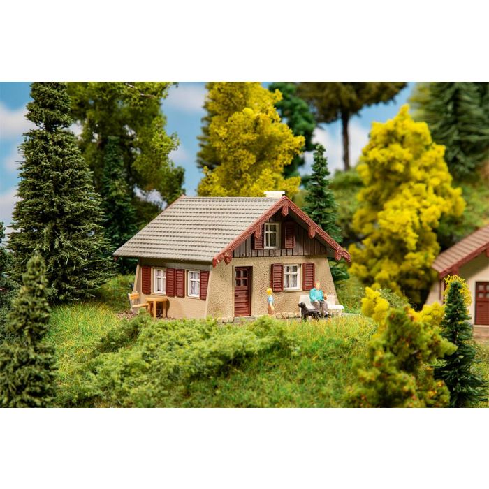 1/87 KLEIN CHALET 131314
