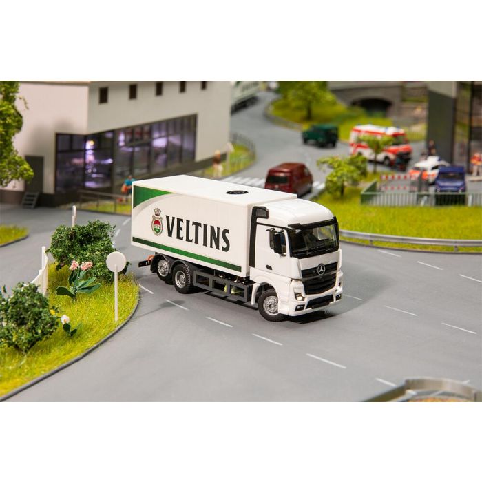 1/87 CS DIG. MB ACTROS STREAMSPACE VELTINS HERPA 161320