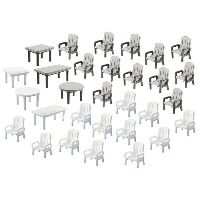 1/87 24 TUINSTOELEN EN 6 TAFELS 180439