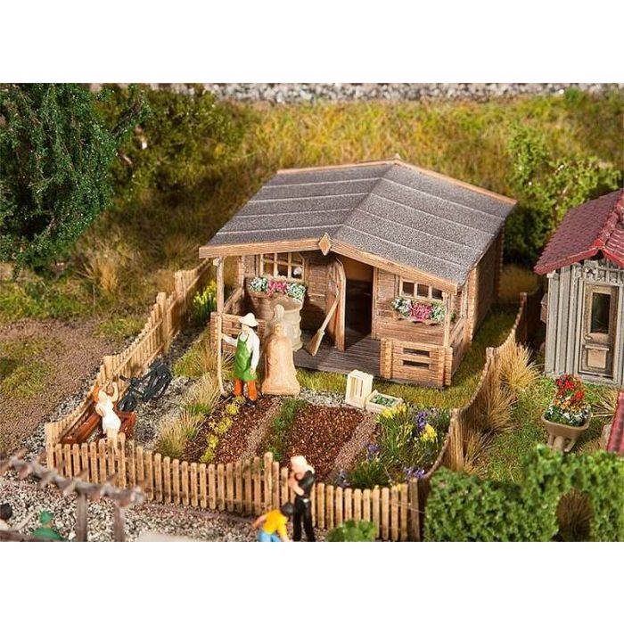1/87 VOLKSTUIN MET GROOT TUINHUISJE 180493