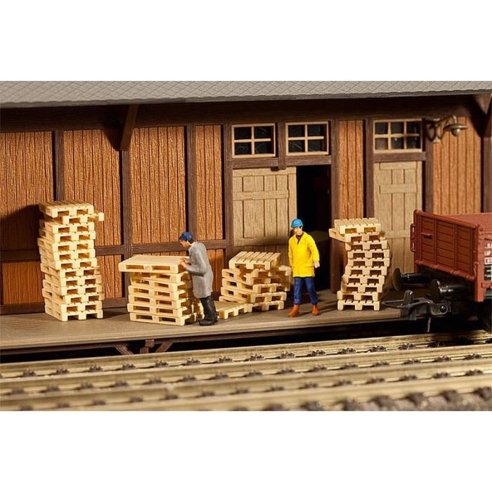 1/87 PALLETS 180612