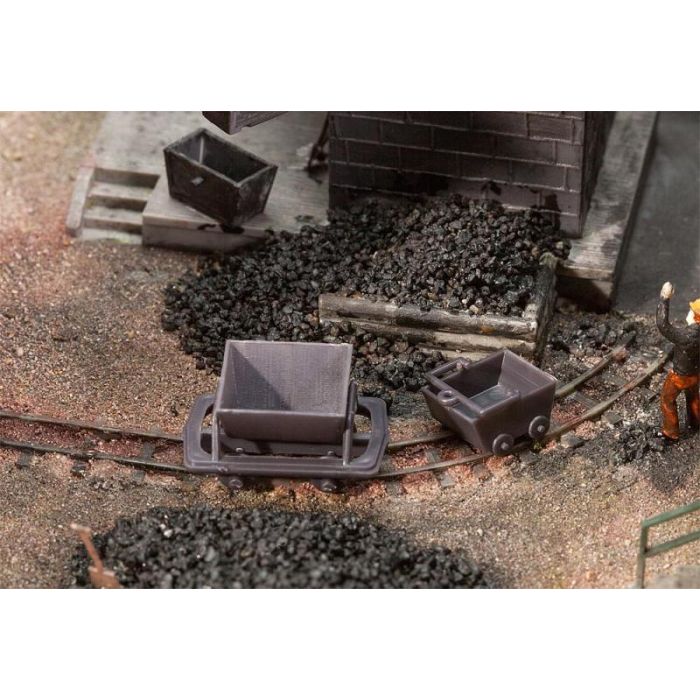1/87 SMALSPOOR BAKWAGENS EN  KIPWAGENS  H0e 2 STUKS 180916