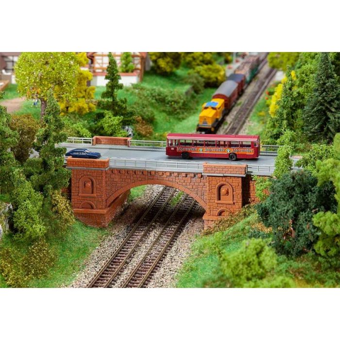 1/160 SPOOR-/STRAATBRUG 222572