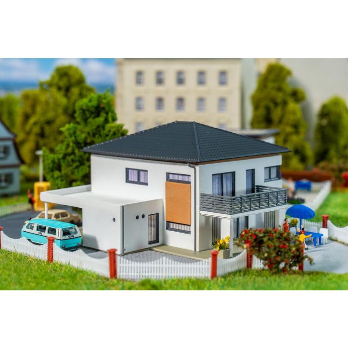 1/160 WEBERHAUS CITYLIFE (06/25)* 232150