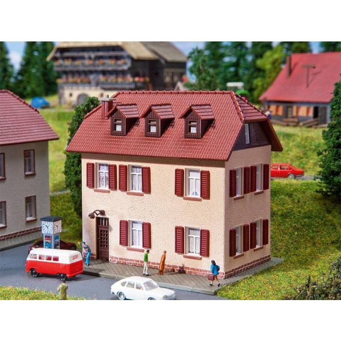 1/160 TWEE ETAGES TELLEND HUIS ** 232328