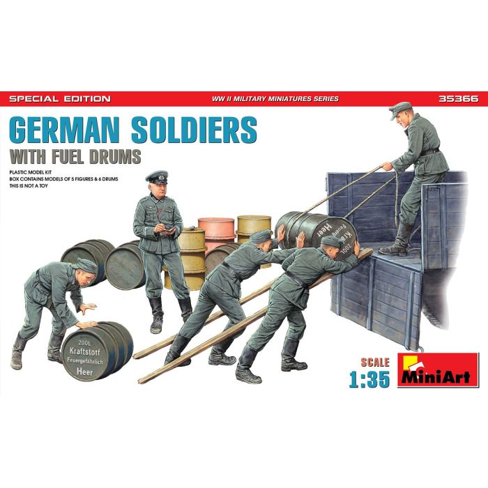 1/35 GERMAN SOLDIERS WITH FUEL DRUMS S.E. 35366