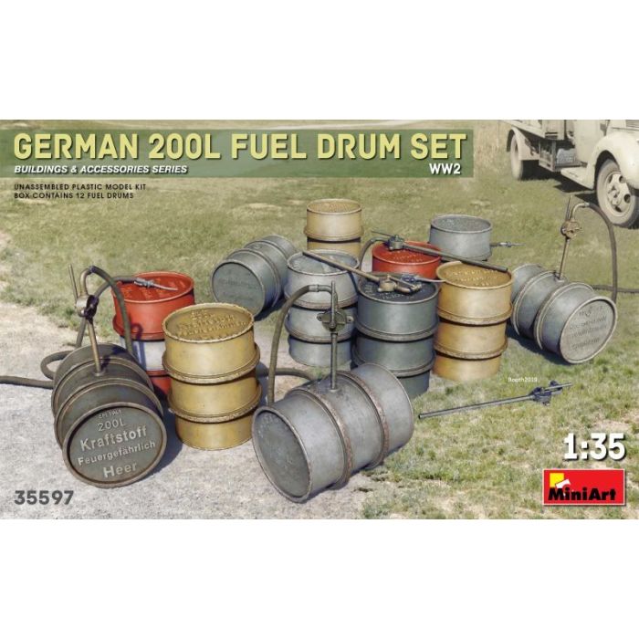 1/35 GERMAN 200L FUEL DRUM SET WWII 35597