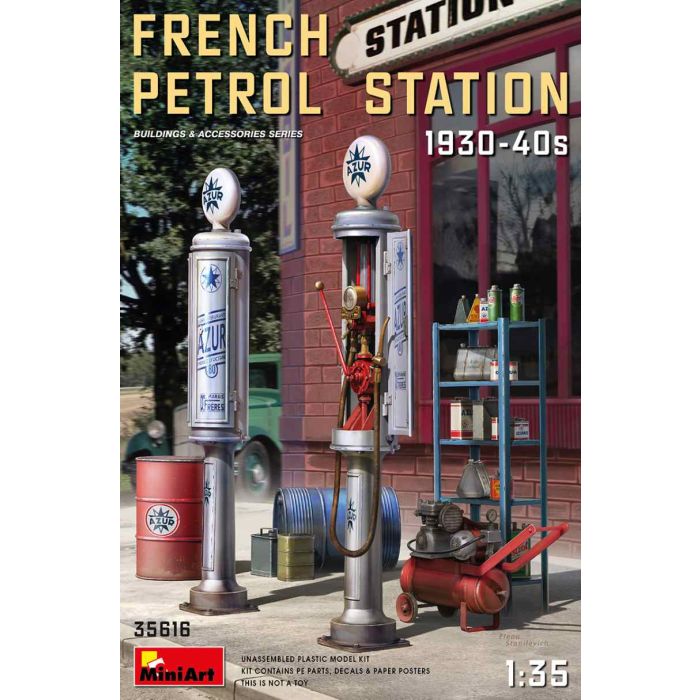 1/35 FRENCH PETROL STATION 1930-40S 35616