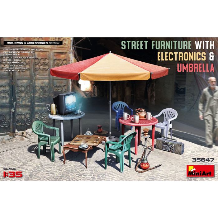 1/35 STREET FURNITURE WITH ELECTRONICS en UMBRELLA 35647