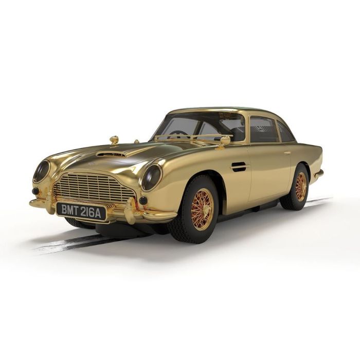 1/32 JAMES BOND AMC HORNET THE MAN W/GOLDEN GUN C4524